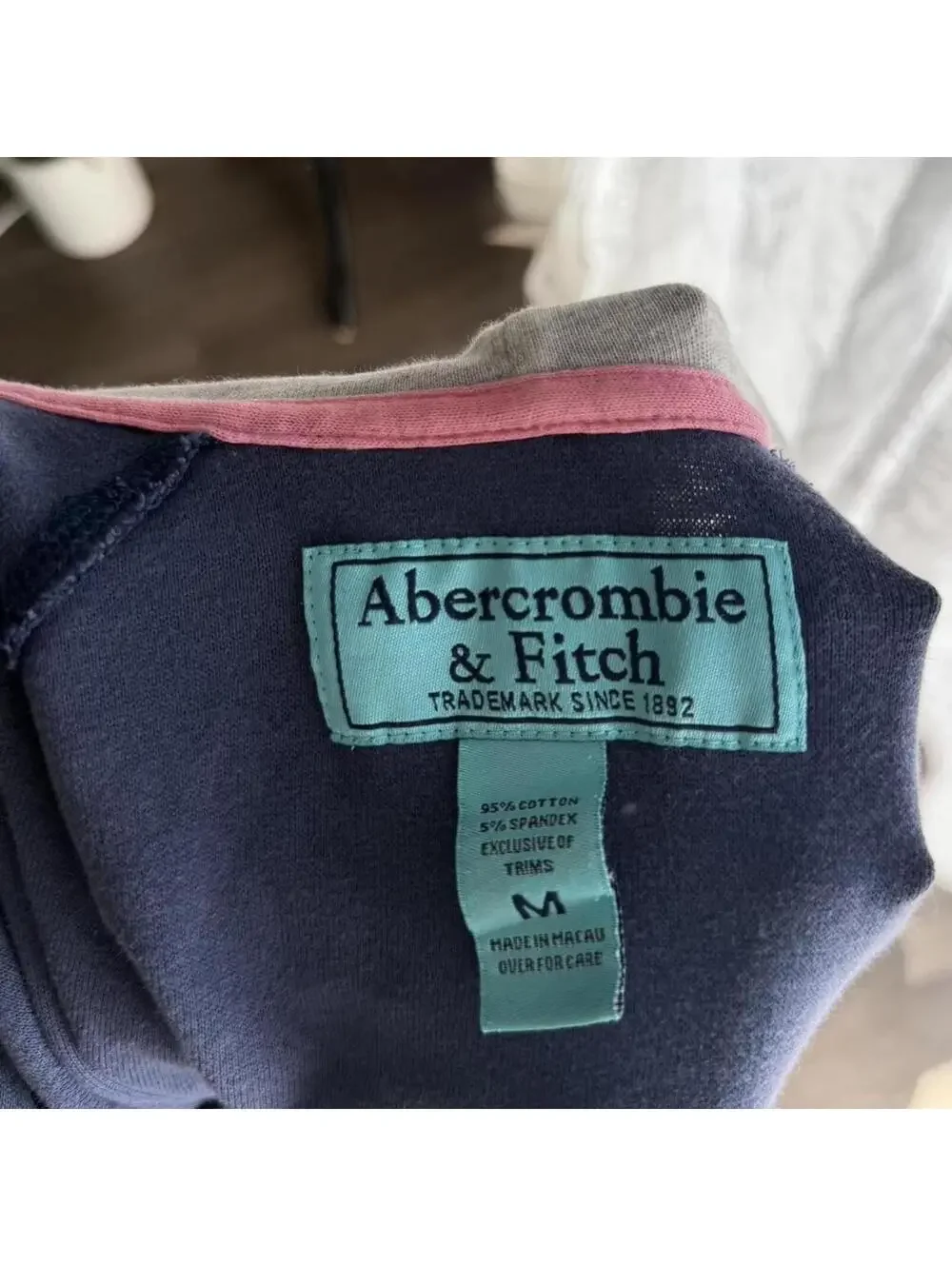 Y2K Abercrombie & Fitch Zip Hoodie - Picture 5 of 5